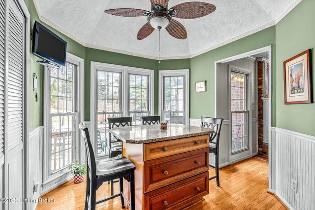 5206 Arrowshire Dr, La Grange, KY 40031