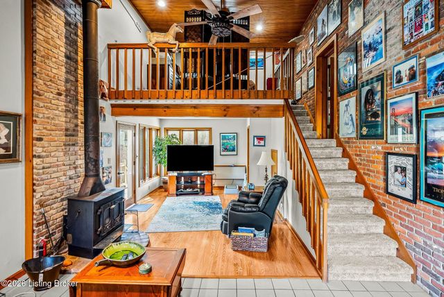 5206 Arrowshire Dr, La Grange, KY 40031