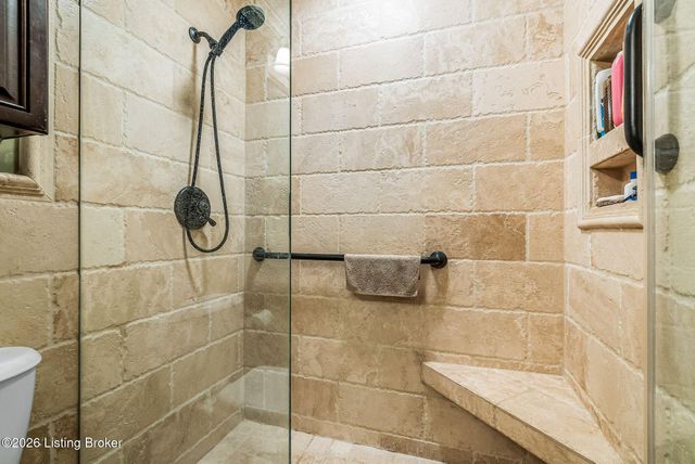 5206 Arrowshire Dr, La Grange, KY 40031