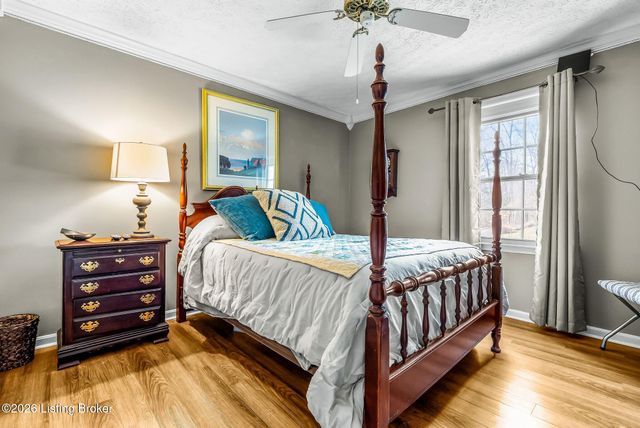 5206 Arrowshire Dr, La Grange, KY 40031