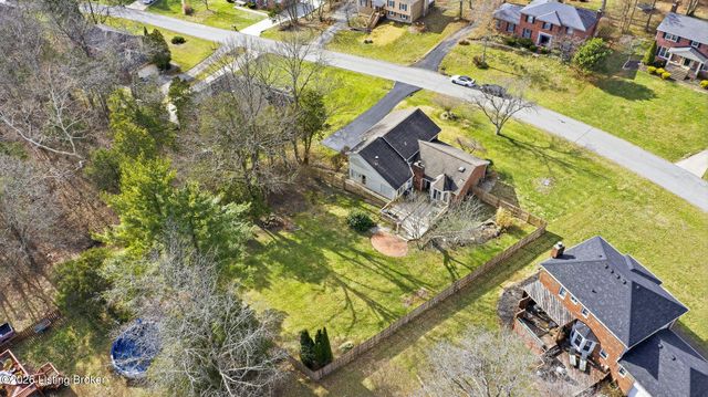 5206 Arrowshire Dr, La Grange, KY 40031