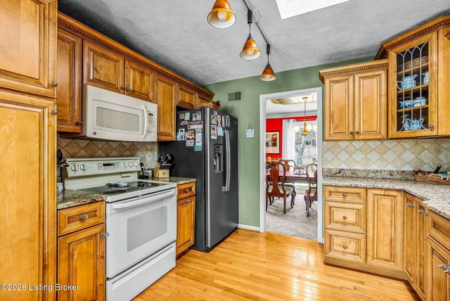 5206 Arrowshire Dr, La Grange, KY 40031