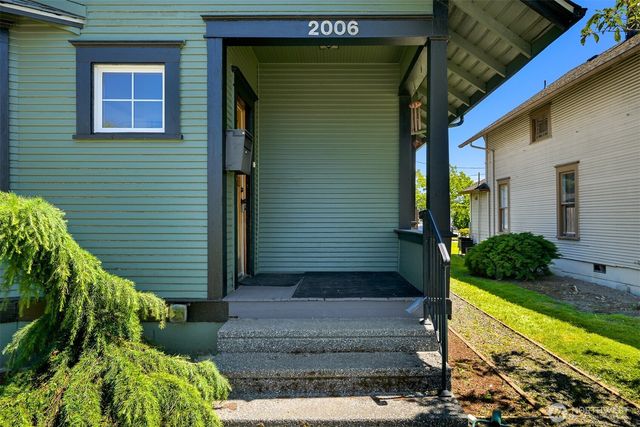 2006 Iron Street, Bellingham, WA 98225