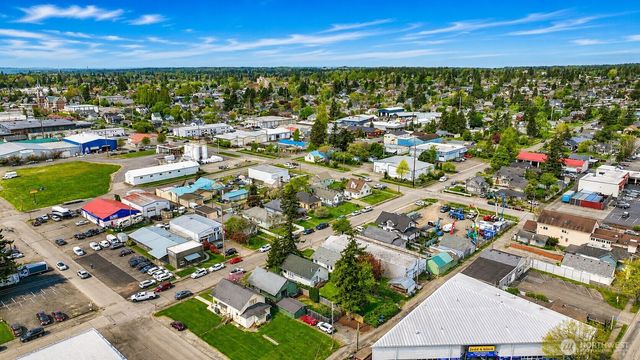 2006 Iron Street, Bellingham, WA 98225