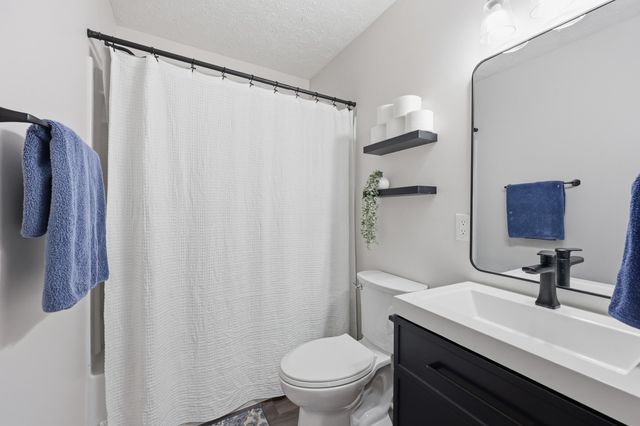 661 Old Louisville Road, Salvisa, KY 40372