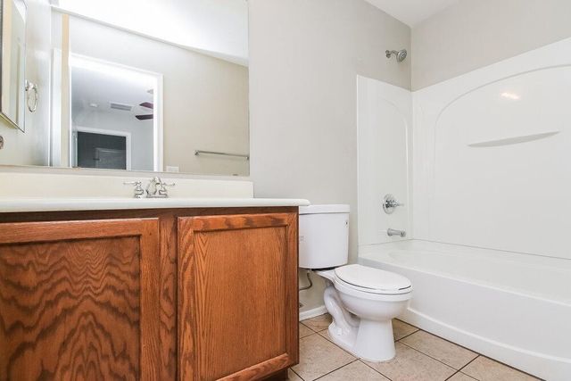 2121 E Huntington Drive, Phoenix, AZ 85040