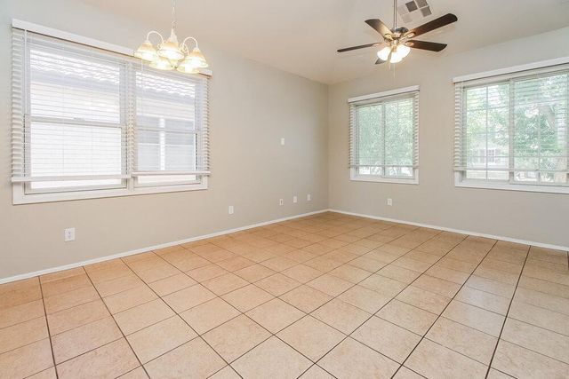 2121 E Huntington Drive, Phoenix, AZ 85040