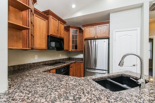 2121 E Huntington Drive, Phoenix, AZ 85040