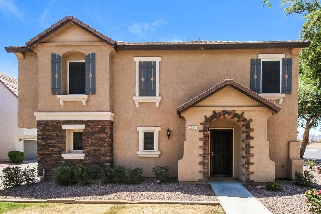 2121 E Huntington Drive, Phoenix, AZ 85040
