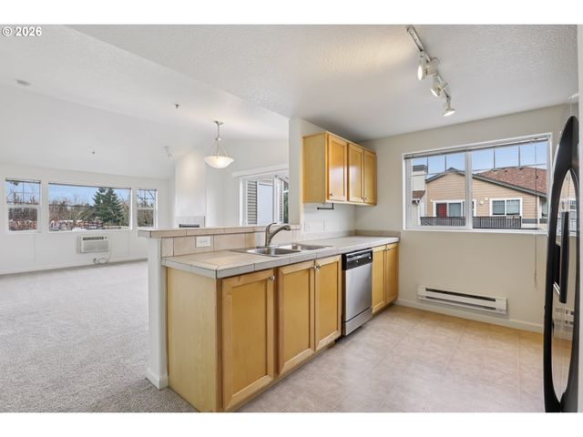 760 Nw 185TH Ave 308, Beaverton, OR 97006