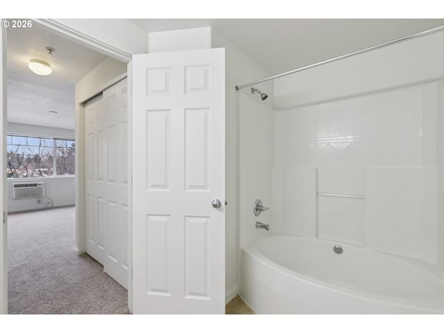 760 Nw 185TH Ave 308, Beaverton, OR 97006