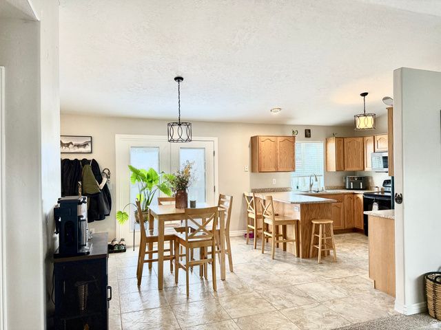 13877 S 2200 W, Bluffdale, UT 84065