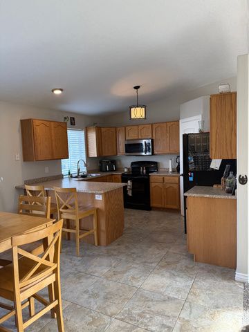 13877 S 2200 W, Bluffdale, UT 84065