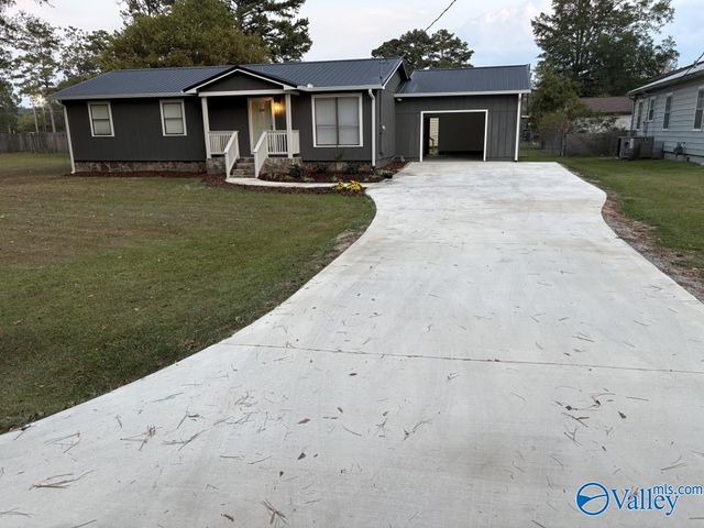 308 Juanita Street, Glencoe, AL 35905
