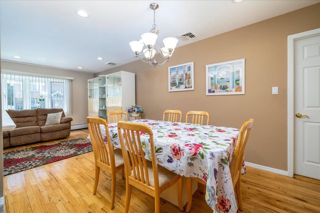 1027 Elizabeth Street, Baldwin Harbor, NY 11510