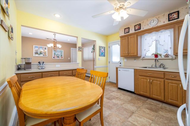 1027 Elizabeth Street, Baldwin Harbor, NY 11510