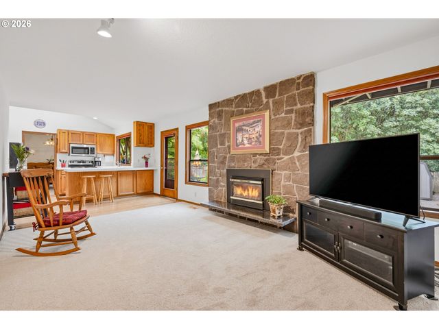 9580 Sw RIVERWOOD Ln, Tigard, OR 97224