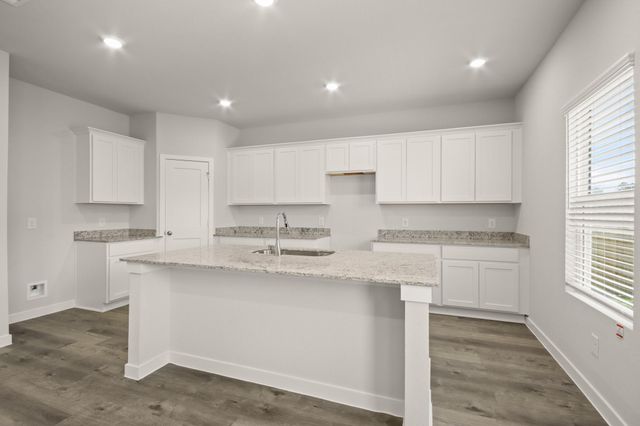 10758 Red Flagstone Drive, Conroe, TX 77306