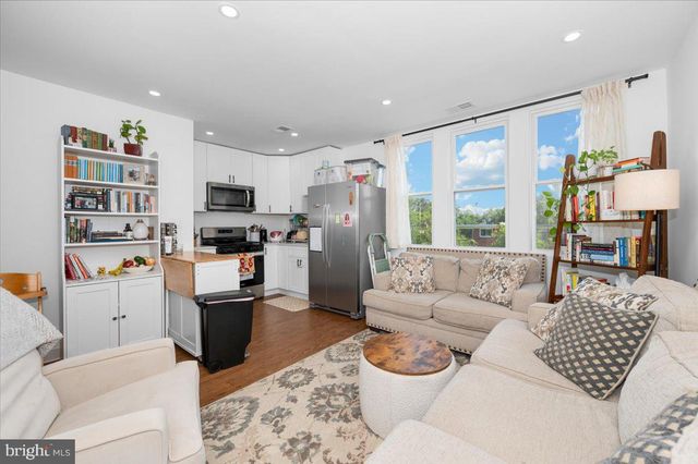 211 WEBSTER ST NE, Washington, DC 20011