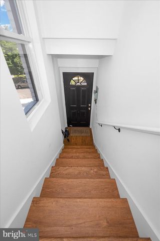 211 WEBSTER ST NE, Washington, DC 20011