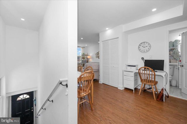 211 WEBSTER ST NE, Washington, DC 20011