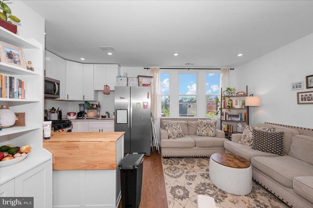 211 WEBSTER ST NE, Washington, DC 20011