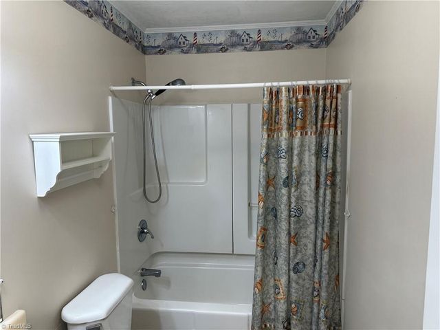 184 Shamrock Avenue, Mount Airy, NC 27030