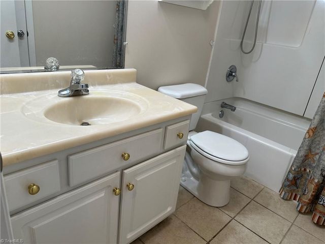 184 Shamrock Avenue, Mount Airy, NC 27030