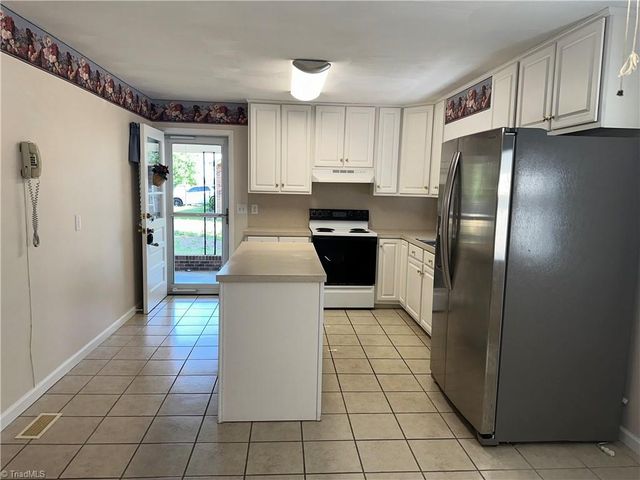 184 Shamrock Avenue, Mount Airy, NC 27030