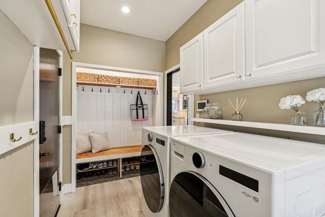 8055 S 85th STREET, Franklin, WI 53132