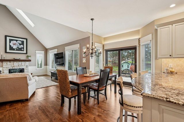 8055 S 85th STREET, Franklin, WI 53132