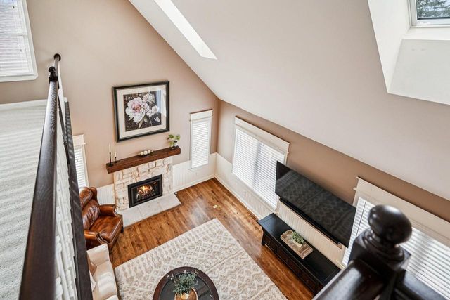 8055 S 85th STREET, Franklin, WI 53132