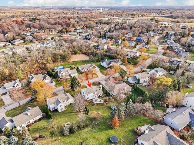 8055 S 85th STREET, Franklin, WI 53132