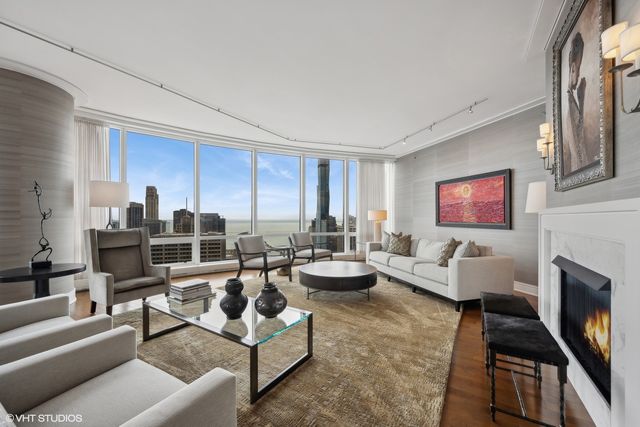 401 N Wabash Avenue 39A, Chicago, IL 60611