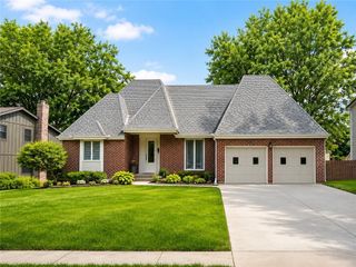 7917 Alden Street, Lenexa, KS 66215