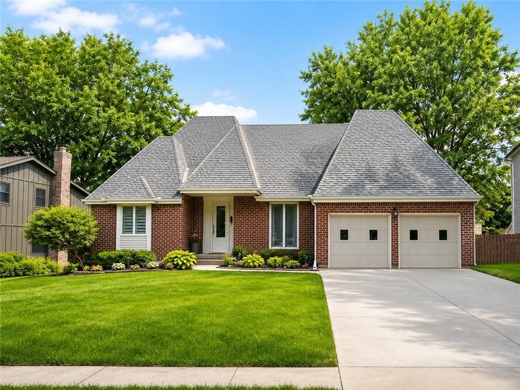 7917 Alden Street, Lenexa, KS 66215