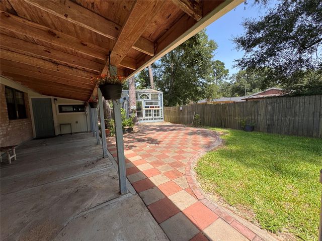 105 Magnolia Lane, Conroe, TX 77304