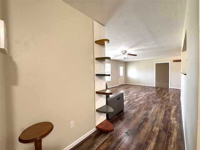 105 Magnolia Lane, Conroe, TX 77304
