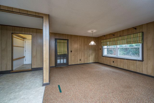 207 Foxborough Rd Road, Goose Creek, SC 29445