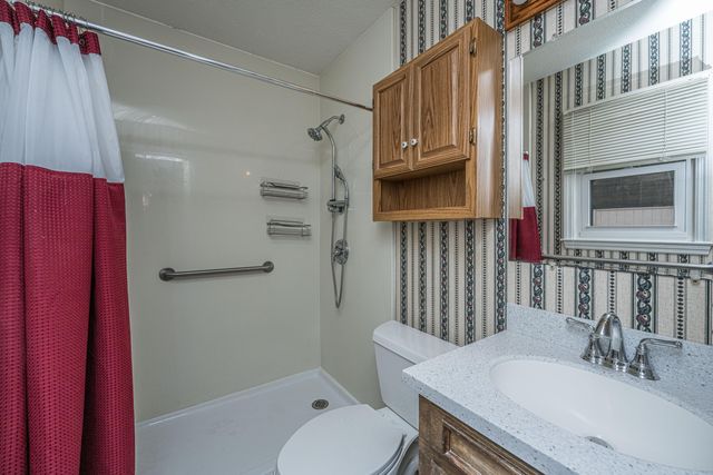 207 Foxborough Rd Road, Goose Creek, SC 29445