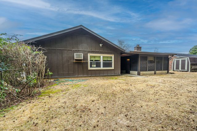 207 Foxborough Rd Road, Goose Creek, SC 29445