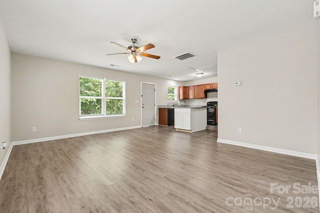 6532 Pennacook Drive, Charlotte, NC 28214