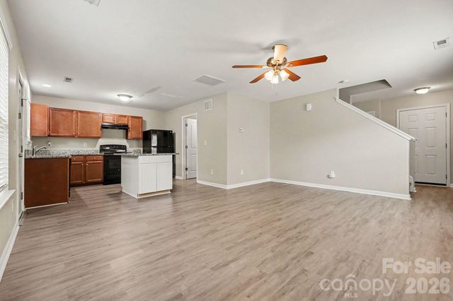 6532 Pennacook Drive, Charlotte, NC 28214