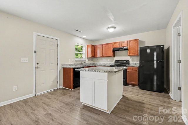 6532 Pennacook Drive, Charlotte, NC 28214