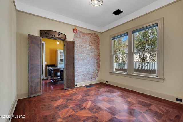 207 E University Boulevard, Tucson, AZ 85705