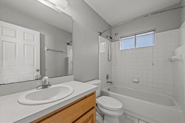 11737 CREEK DRIVE, Alachua, FL 32615