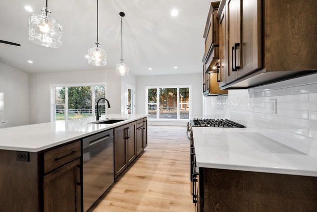 4079 BRUSSELS WAY, Green Bay, WI 54313