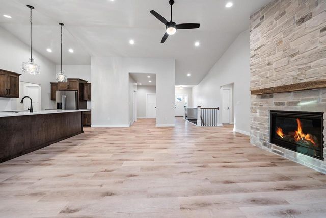 4079 BRUSSELS WAY, Green Bay, WI 54313