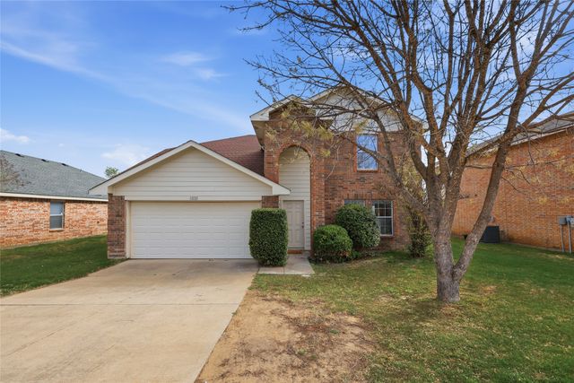 12121 Arbor Lake Road, Rhome, TX 76078