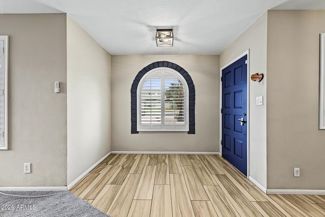 817 E CHERYL Drive, Phoenix, AZ 85020
